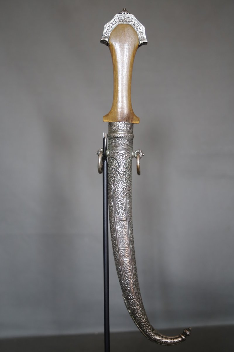 Moroccan Dagger Known As A "koumya," Silver, Gold, And Light-colored Horn - Morocco, Late 19th To Early 20th Century-photo-2