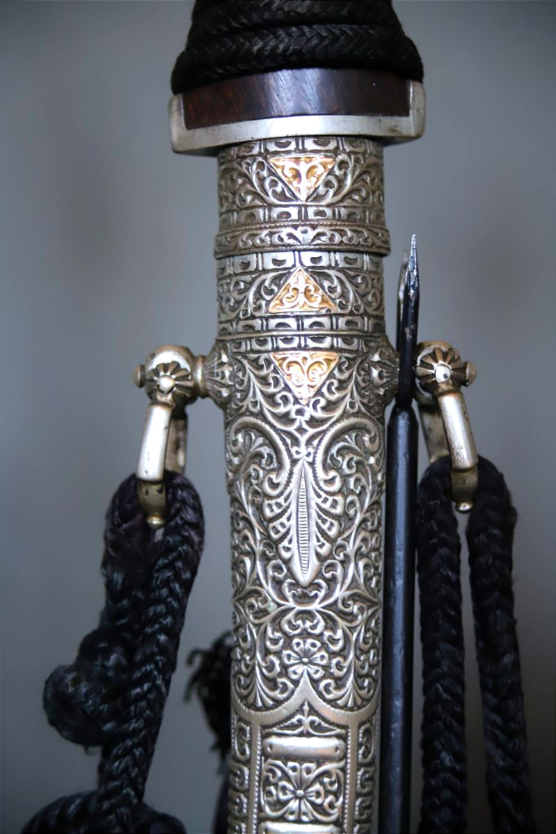 Moroccan Dagger Known As A "koumya," Silver, Gold, And Wood - Morocco, Late 19th To Early 20th Century-photo-3