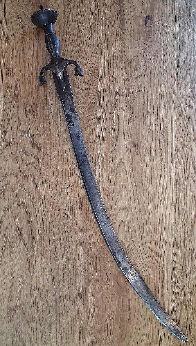 Sabre Indo-Perse dit pulwar ou talwar - Afghanistan, 18ème-19ème siècle