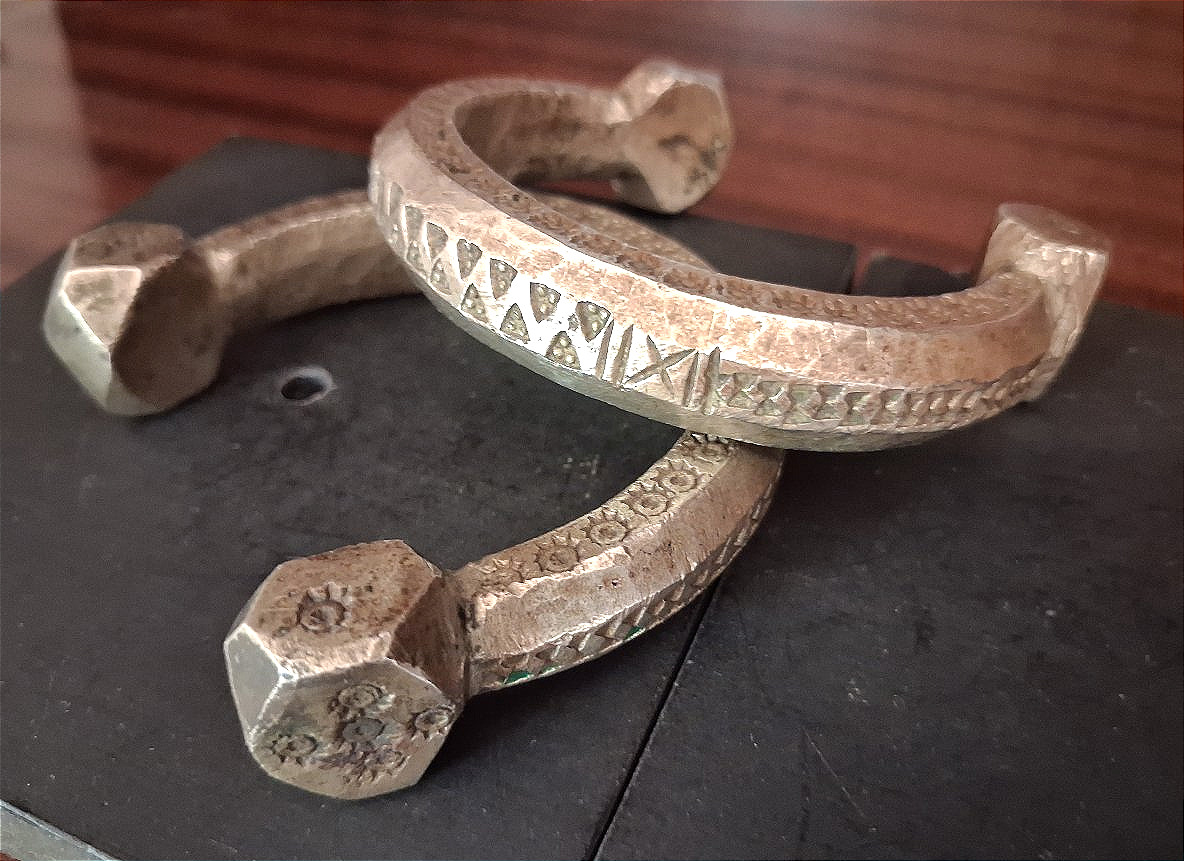 Paire de bracelet de cheville dit Khalkhal ou khelkhel - Maghreb, 19ème siècle