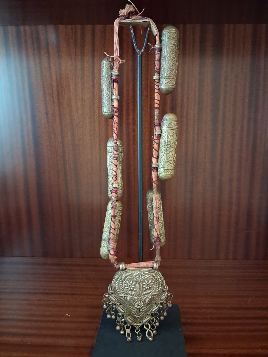 Collier traditionnel Arabe en argent doré - Pays du Levant ou Péninsule Arabique, 1ère moitié -photo-2