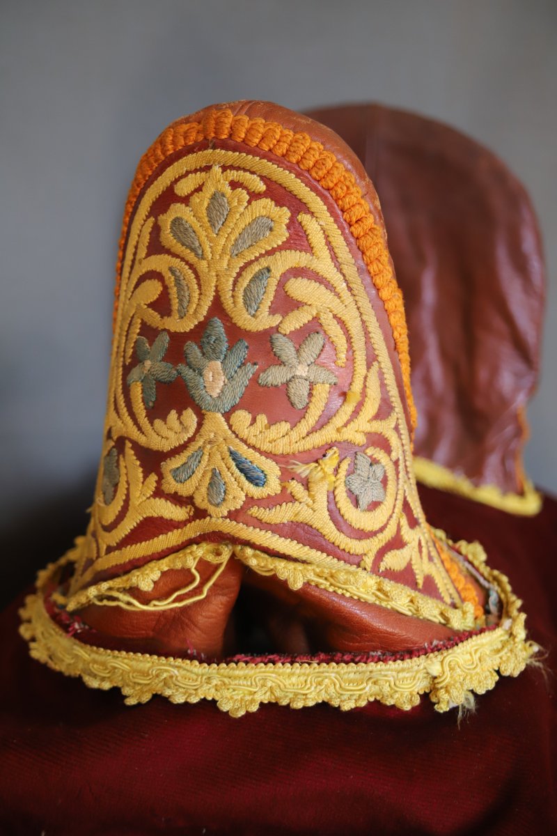 Moroccan Riding Saddle And Other Tack - Morocco, 20th Century-photo-1