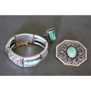 Un lot de bijoux Vietnamiens en argent et jade - Vietnam, vers 1910-1930
