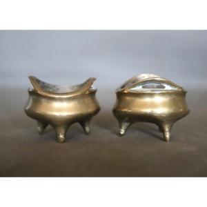 Deux brûles parfum (encens) miniatures Chinois en bronze - Chine, vers 1900