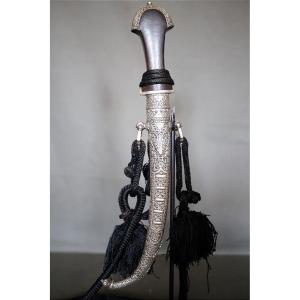 Moroccan Dagger Known As A "koumya," Silver, Gold, And Wood - Morocco, Late 19th To Early 20th Century