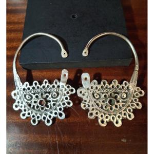 Two Pieces Of Women's Oriental Jewelry—egypt, The Levant, Or The Arabian Peninsula