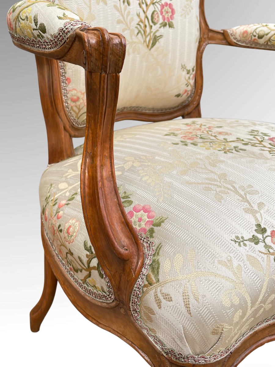 Paire de fauteuils en cabriolet époque Louis XV estampillés Pierre Remy-photo-2