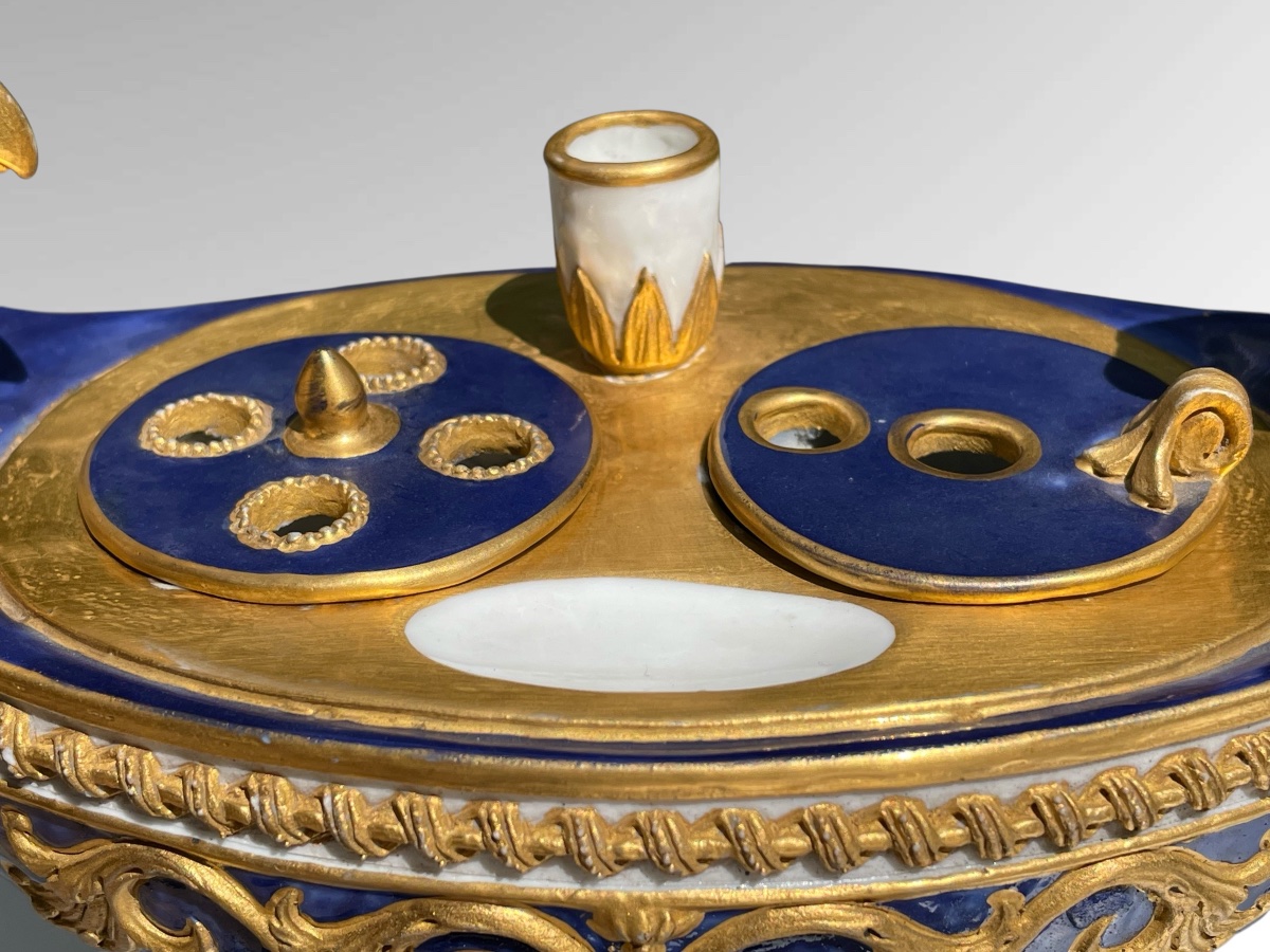 Encrier en porcelaine de Paris. Début du XIXe siècle. -photo-4