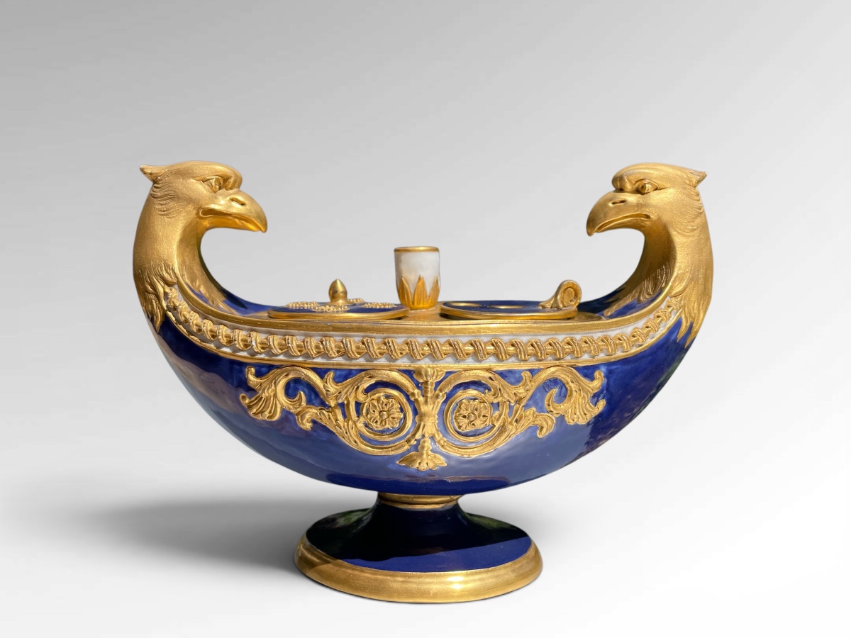 Encrier en porcelaine de Paris. Début du XIXe siècle. 