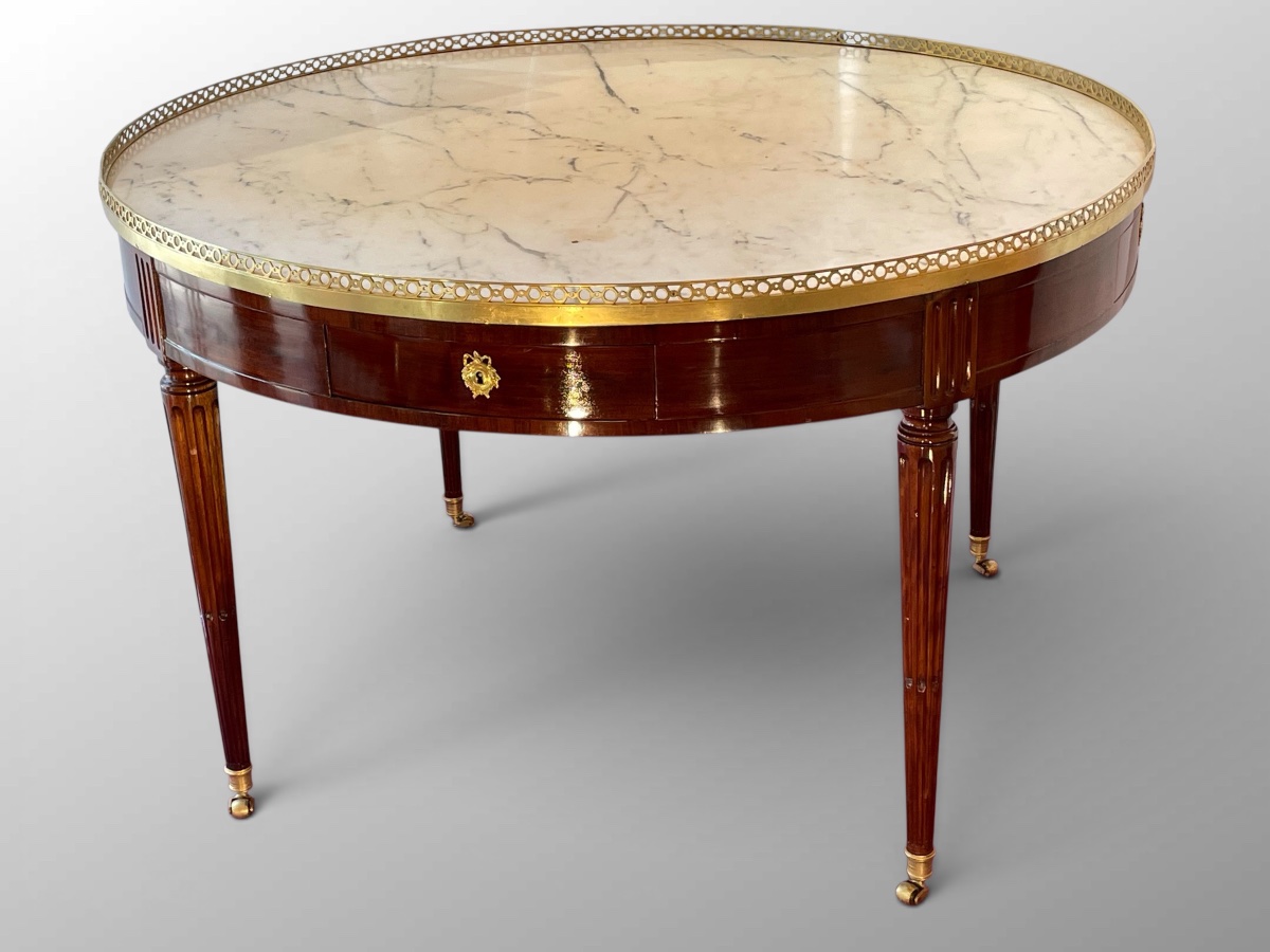 Très grande table bouillotte en acajou - 130 cm -. Fin du XVIIIe / début du XIXe.-photo-2