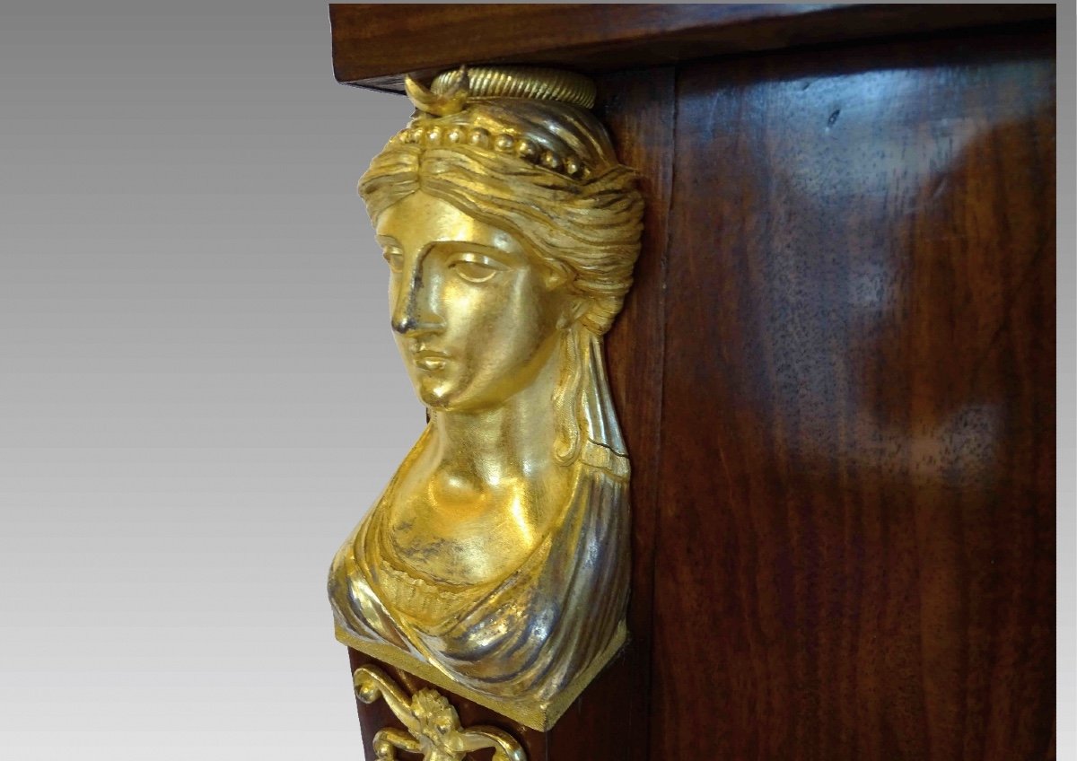 Commode époque Premier Empire. Acajou Et Bronzes Dorés.-photo-2