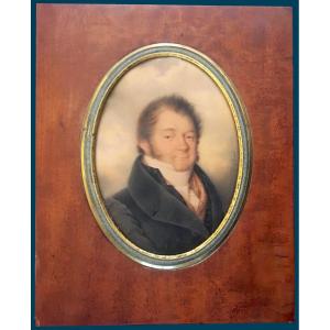 French School 19th Century "portrait Of A Man" Miniature, Gouache On Vellum, Signed, 19th Century Frame