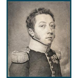 ECOLE FRANCAISE VERS 1800 "Portrait d'un jeune militaire" Dessin au crayon noir, Cadre du 19e