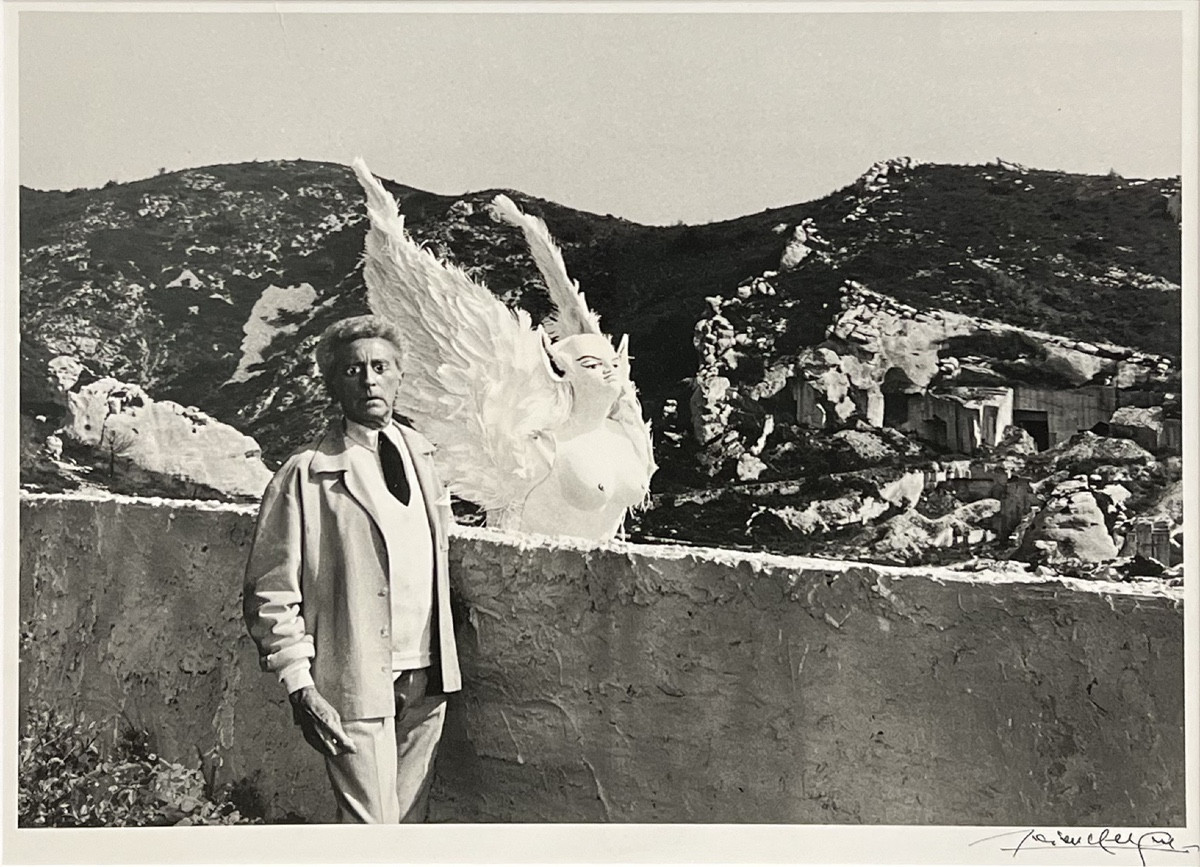 Lucien Clergue - Jean Cocteau And The Sphinx - Les Baux De Provence - 1959-photo-2
