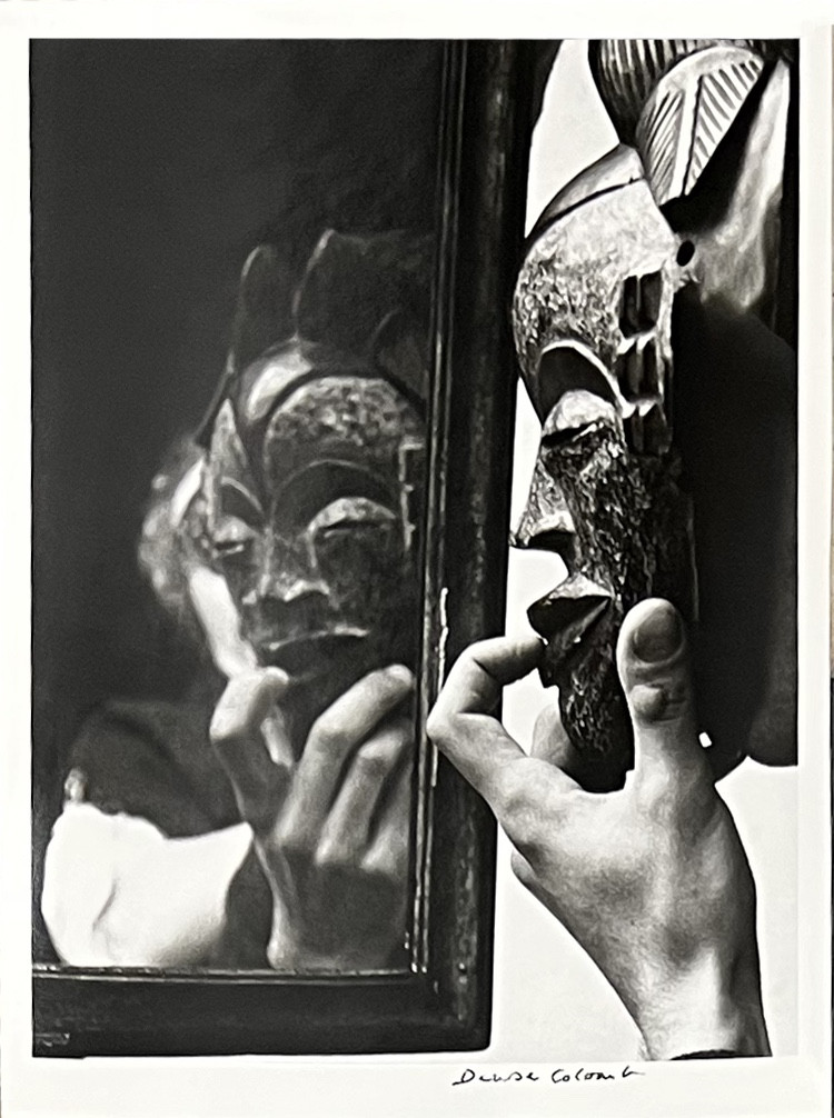 Denise Colomb - Autoportrait au masque - Épreuve argentique - 1995
