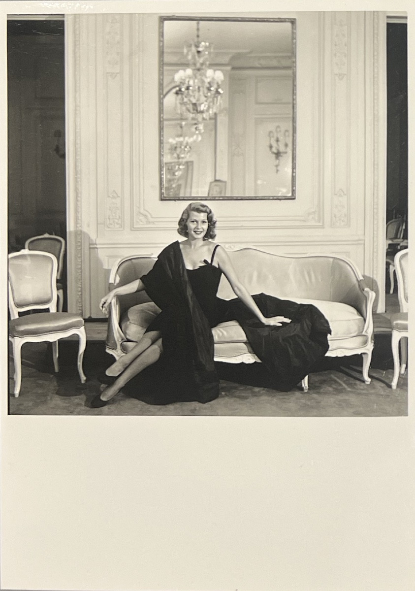 Willy Rizzo - Rita Hayworth At Dior - Silver Gelatin Print - 1950-photo-2