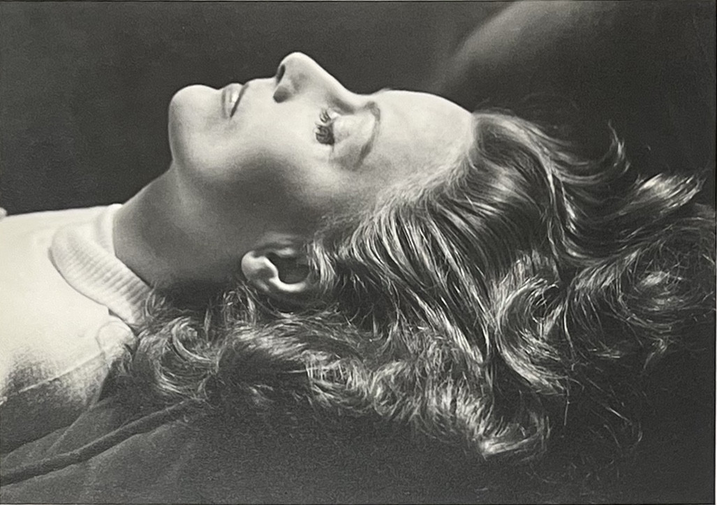 Cecil Beaton - Greta Garbo In Her Room At The Plaza Hotel - Silver Print - 1946-photo-2