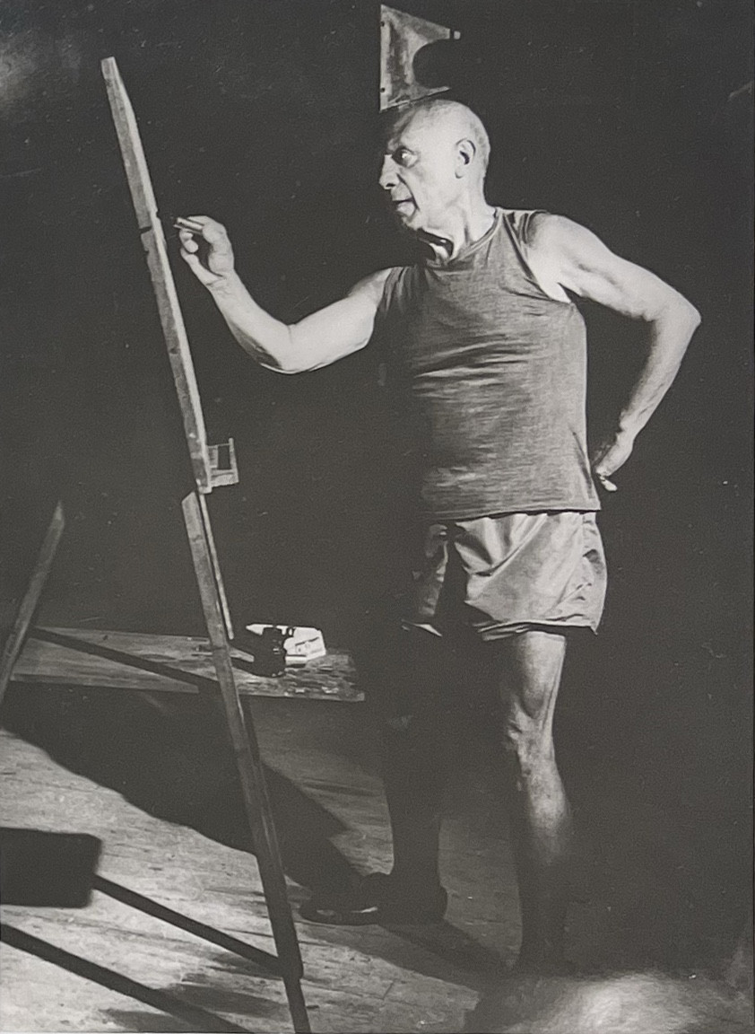André Villers - Pablo Picasso during Le Mystery Picasso, Nice - Épreuve argentique - 1955-photo-2