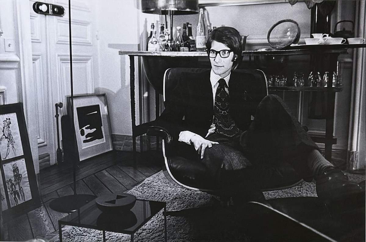 Henri Elwing - Yves Saint Laurent In His Interior - Silver Print - 1967-photo-2