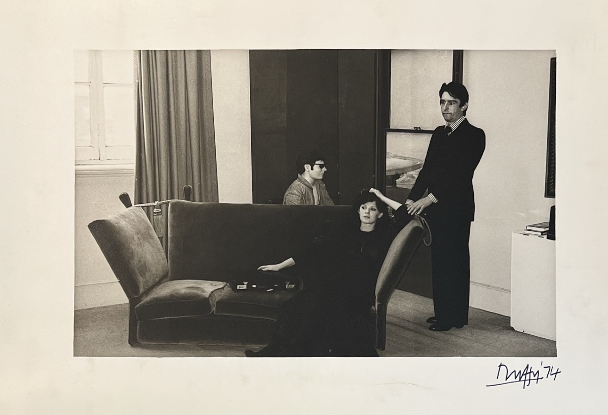 Brian Duffy - Michael Hastings et Victoria Hardie - Épreuve argentique - 1974-photo-2