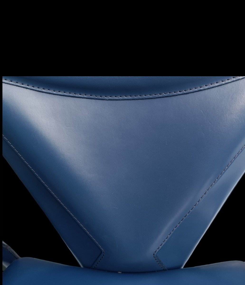 Pair Of Armchairs Covered In Leather After Matteo Grassi-photo-1