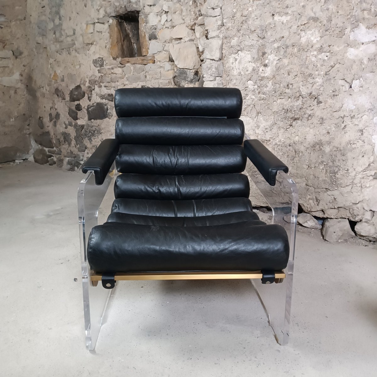 Pair Of Firo Armchairs -photo-3