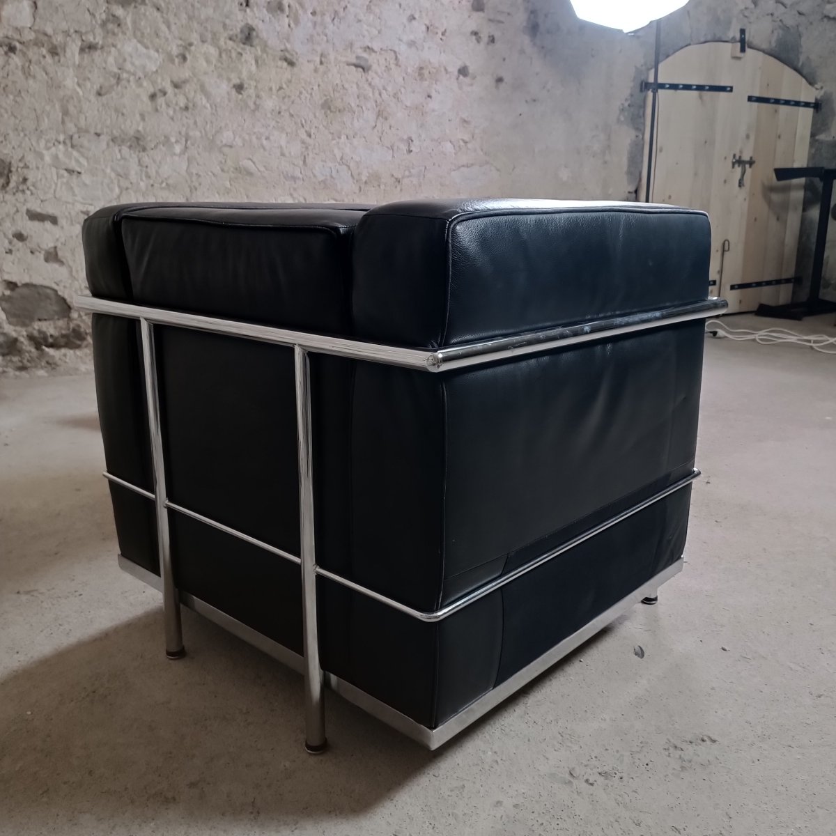 Pair Of Le Corbusier Lc2 Armchairs By Cassina -photo-1