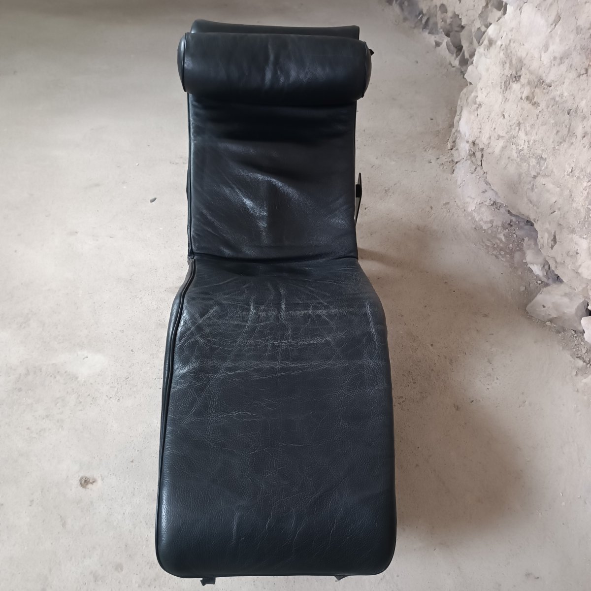 Le Corbusier Lc4 Chaise Longue By Cassina -photo-3