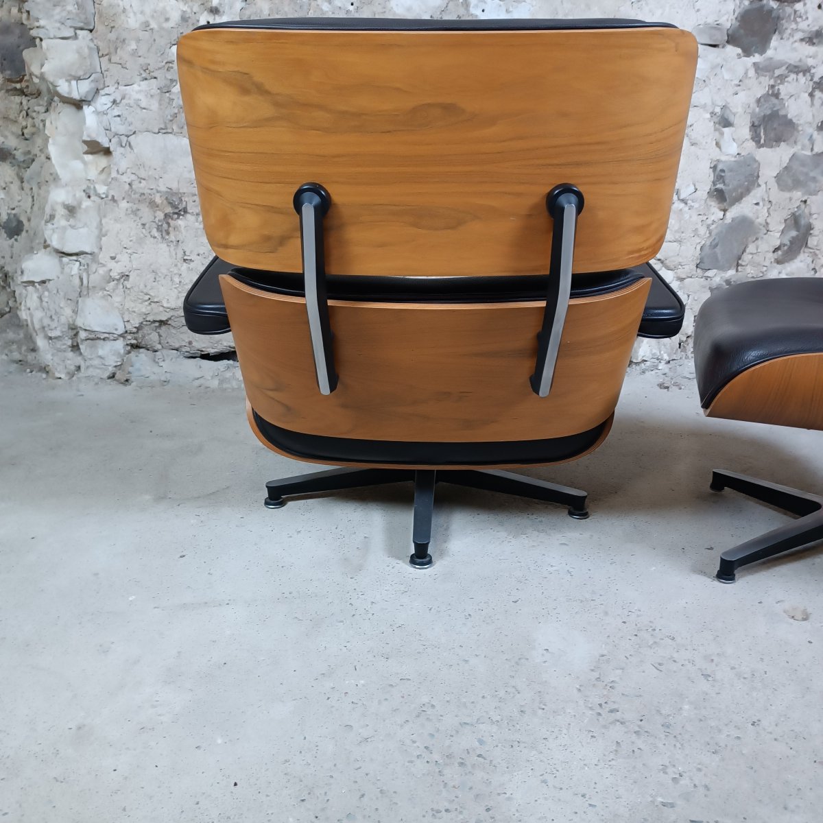 Lounge Chair Ray & Charles Eames -photo-2
