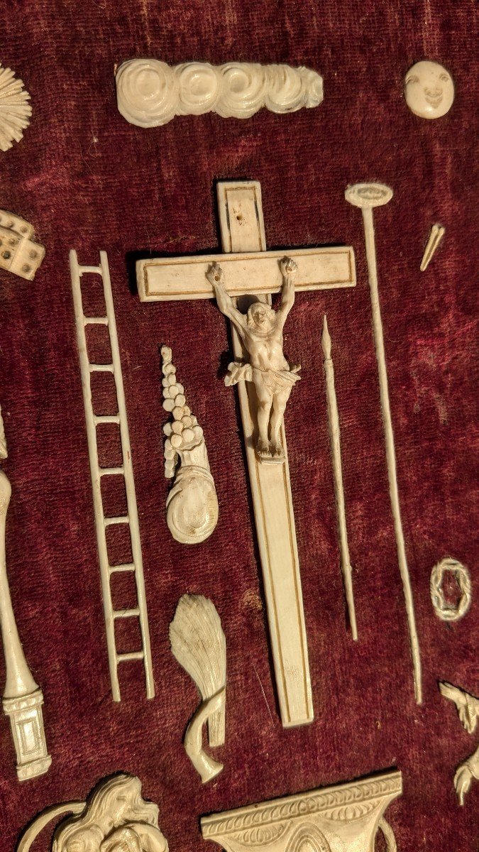 Folk Art, Christ, Mary Magdalene Bone Carved Objects, Ex Voto ? 19th Century-photo-3