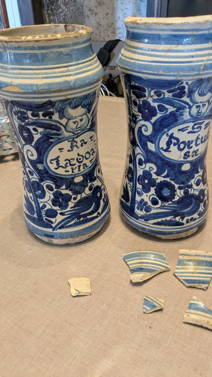 Pair Of 17th Century Spanish Albarello Vases-photo-1