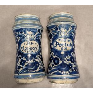 Paire de vases Albarello espagnol 17eme