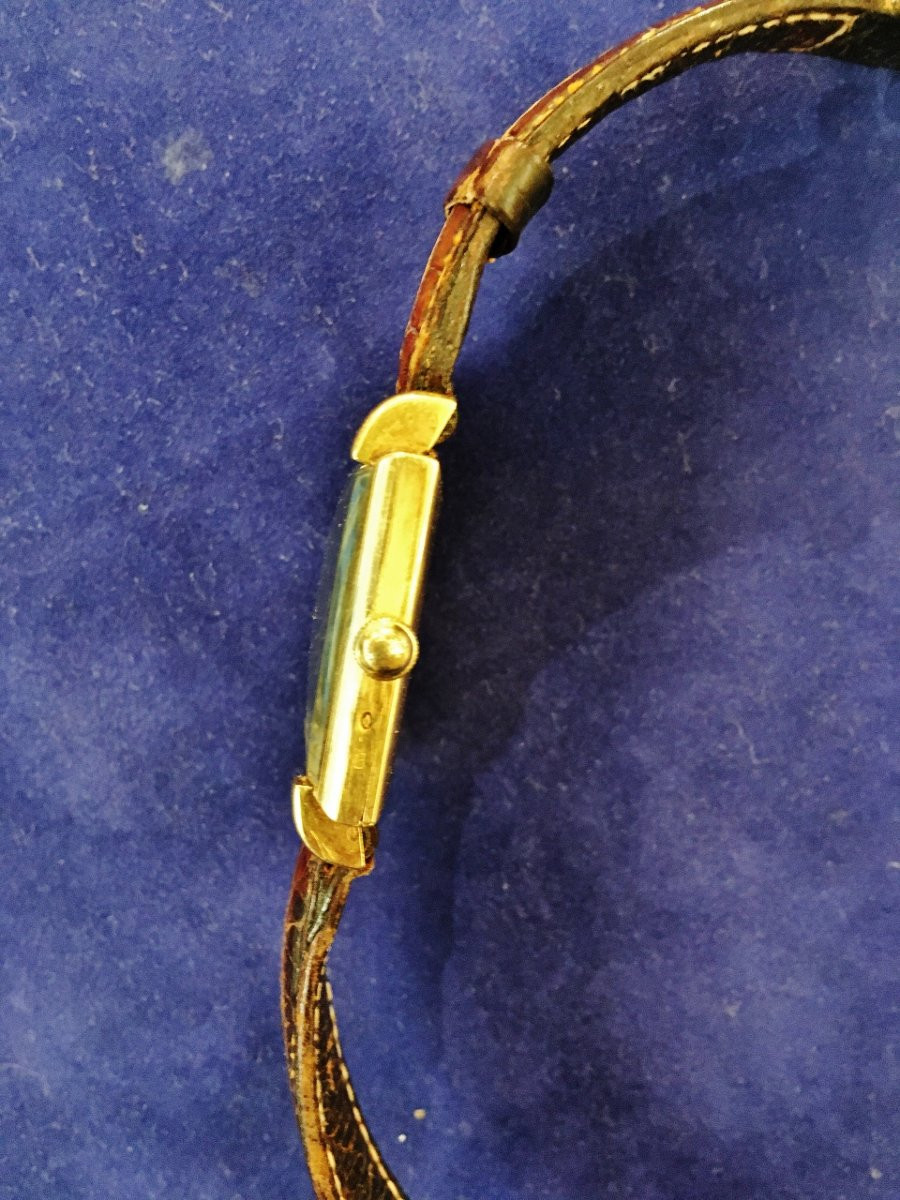 Rare Solid Gold Tank Watch From The Zodiac Swiss Brand-photo-3