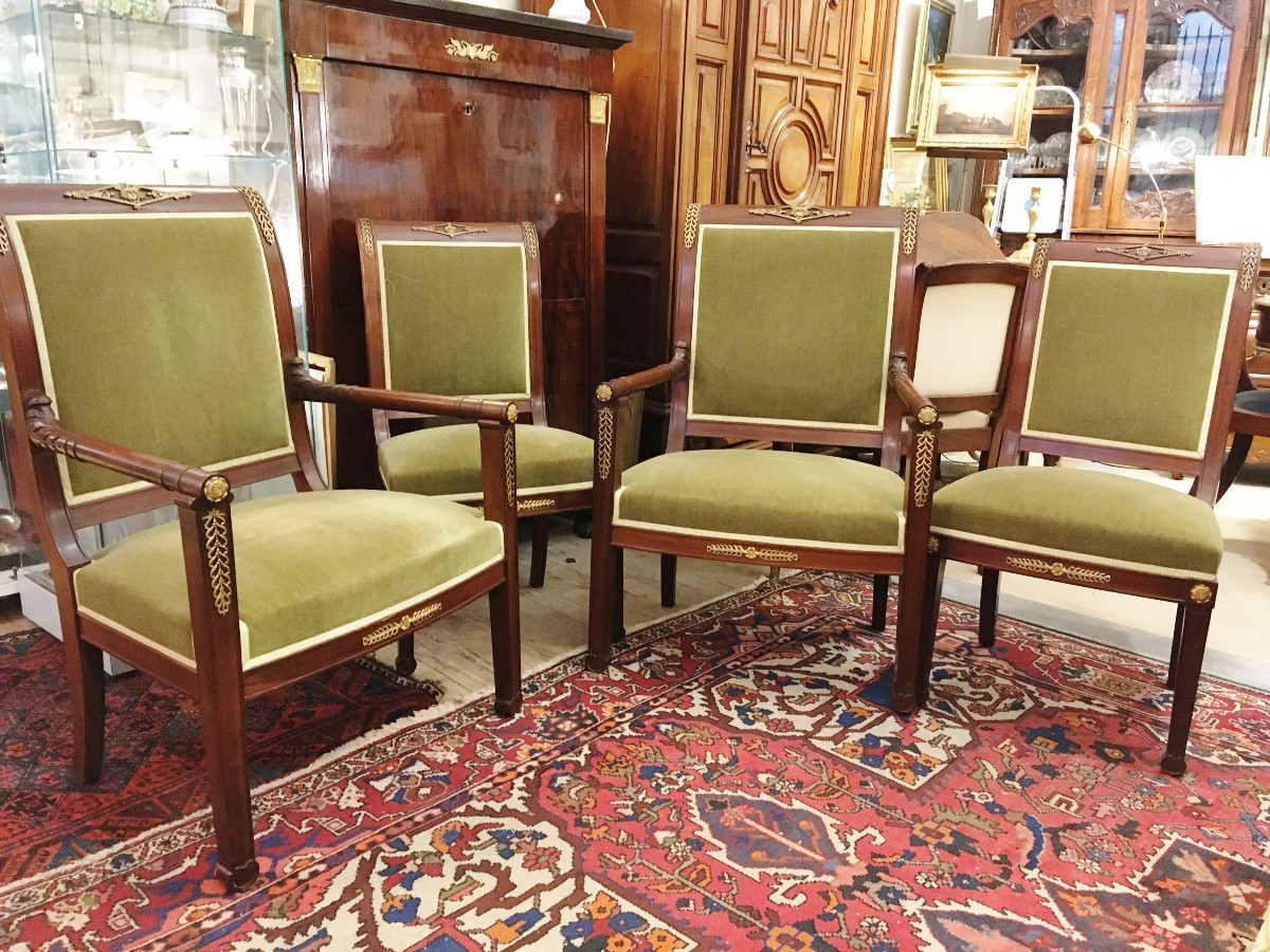Suite de quatre sièges de style Empire Consulat  fin XIX