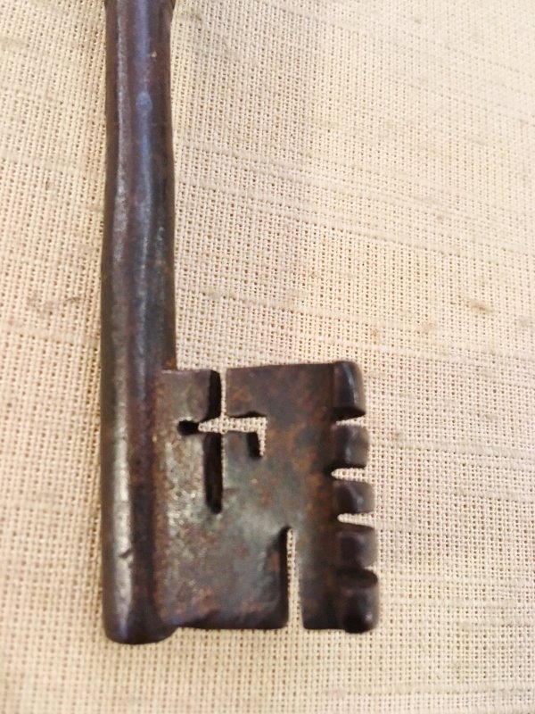Beautiful Wrought Iron Wrench Renaissance-photo-4