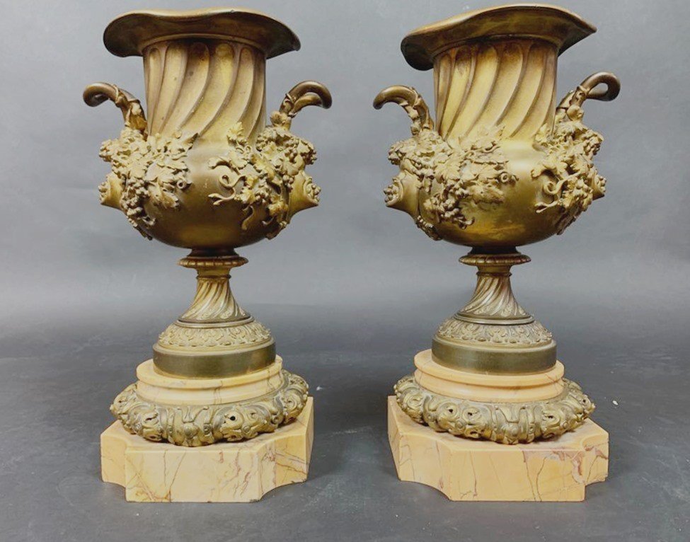 Pair Of Cassolettes In Bronze-photo-3