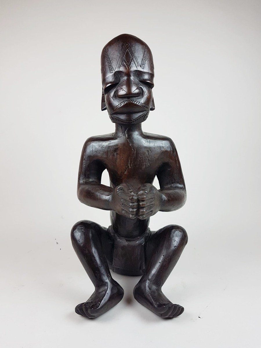 Makonde Seated Statue