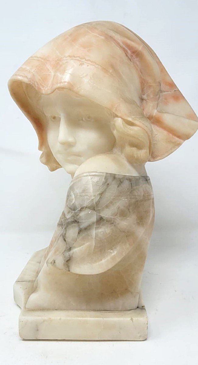Bust In Alabaster And Marble-photo-1