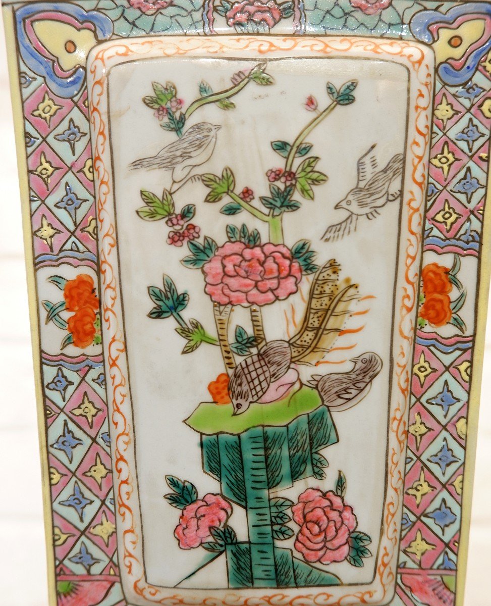 Pair Of Chinese Porcelain Lamps, Early 20th-photo-4