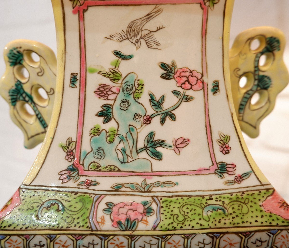 Pair Of Chinese Porcelain Lamps, Early 20th-photo-5