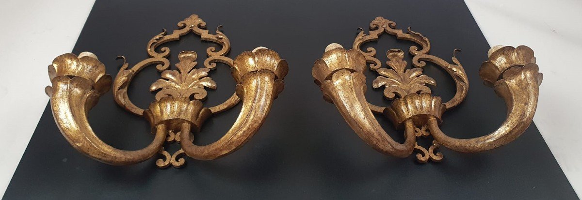 Paire d'Appliques En Fer Forgé Et Tôle Dorée-photo-2