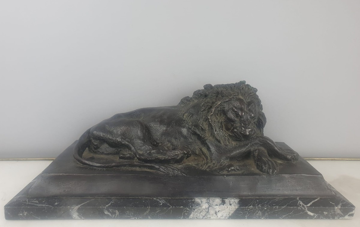 Bronze With Green Patina On Marble Base "lion And Mouse" Signed On The Base, Late 19th