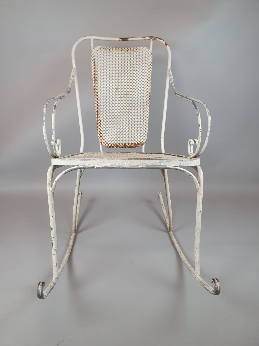 Paire De Rocking Chair En Fer Forgé Et Métal Perforé, Vers 1960-photo-1
