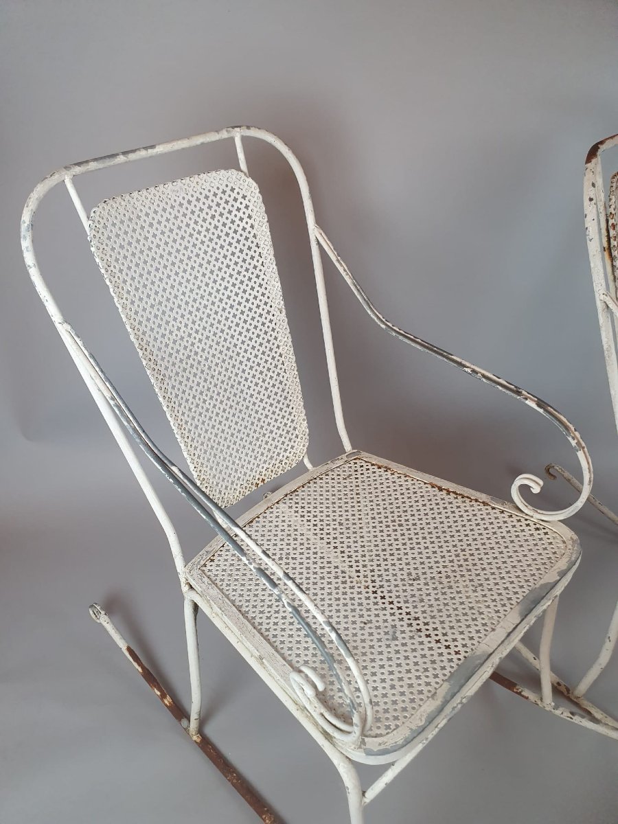 Paire De Rocking Chair En Fer Forgé Et Métal Perforé, Vers 1960-photo-2