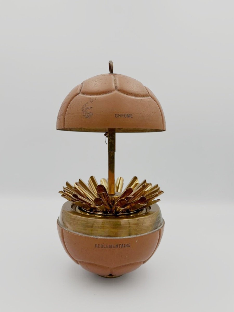 Occer Ball Cigarette Dispenser-photo-2