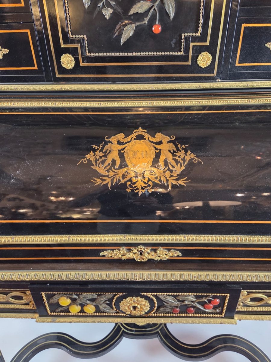 Inlaid Cylinder Desk-photo-1