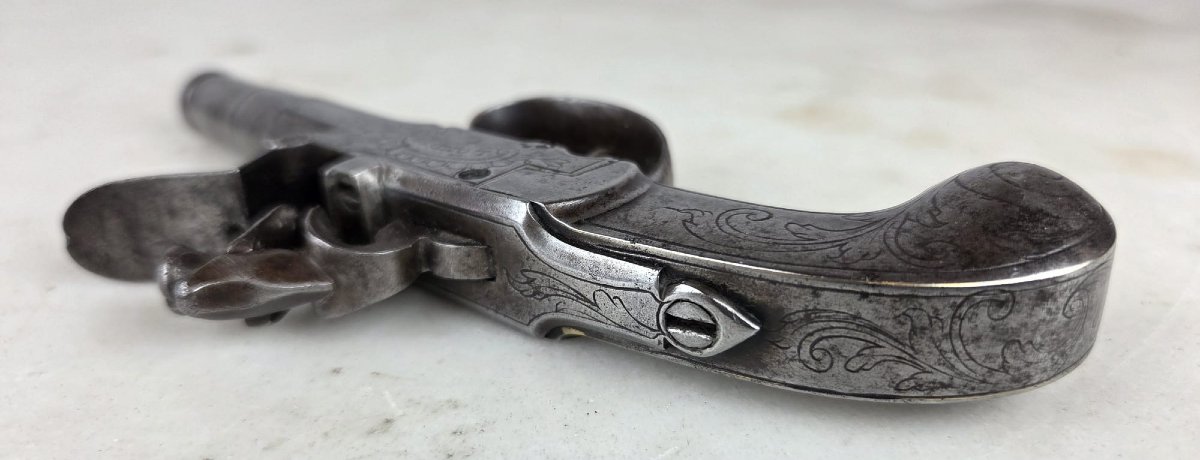 Paire de pistolets en fer, Angleterre vers 1740-photo-4