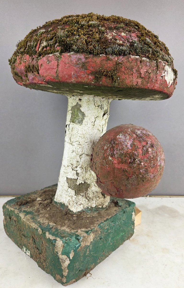 Champignon en ciment polychromé, vers 1970-photo-3