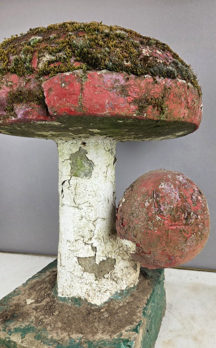 Champignon en ciment polychromé, vers 1970-photo-4