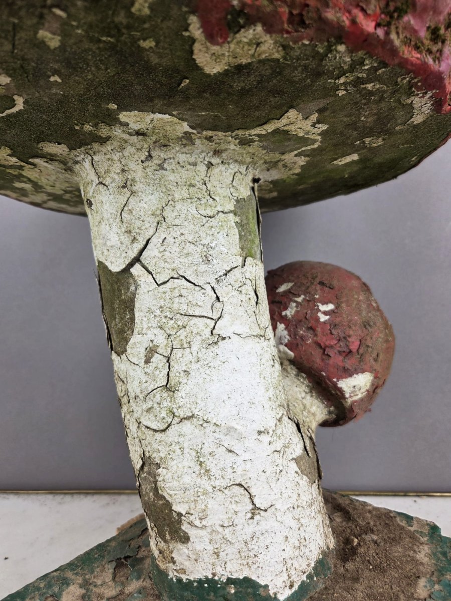 Champignon en ciment polychromé, vers 1970-photo-3